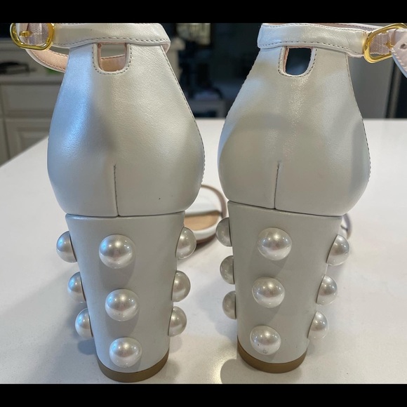 Stuart Weitzman block heel with pearls - Picture 2 of 5